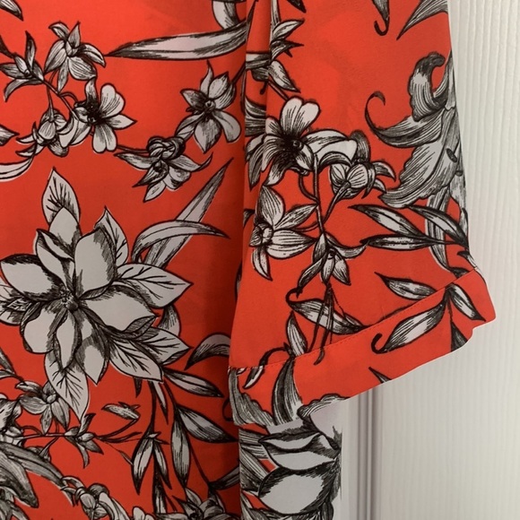 Zac & Rachel Tunic Top - Picture 4 of 8